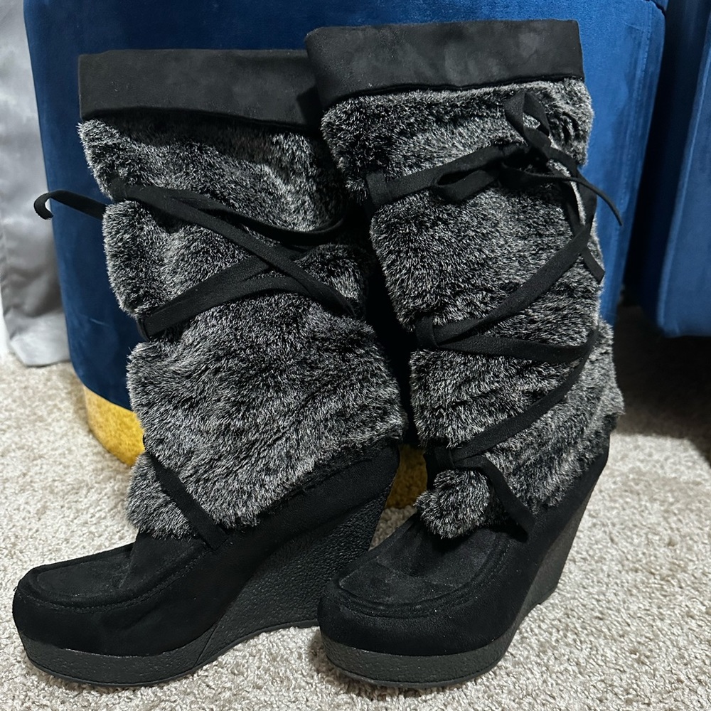 Decree Women’s Knee High Wedge Heel Boots With Fur Detail - Size 9